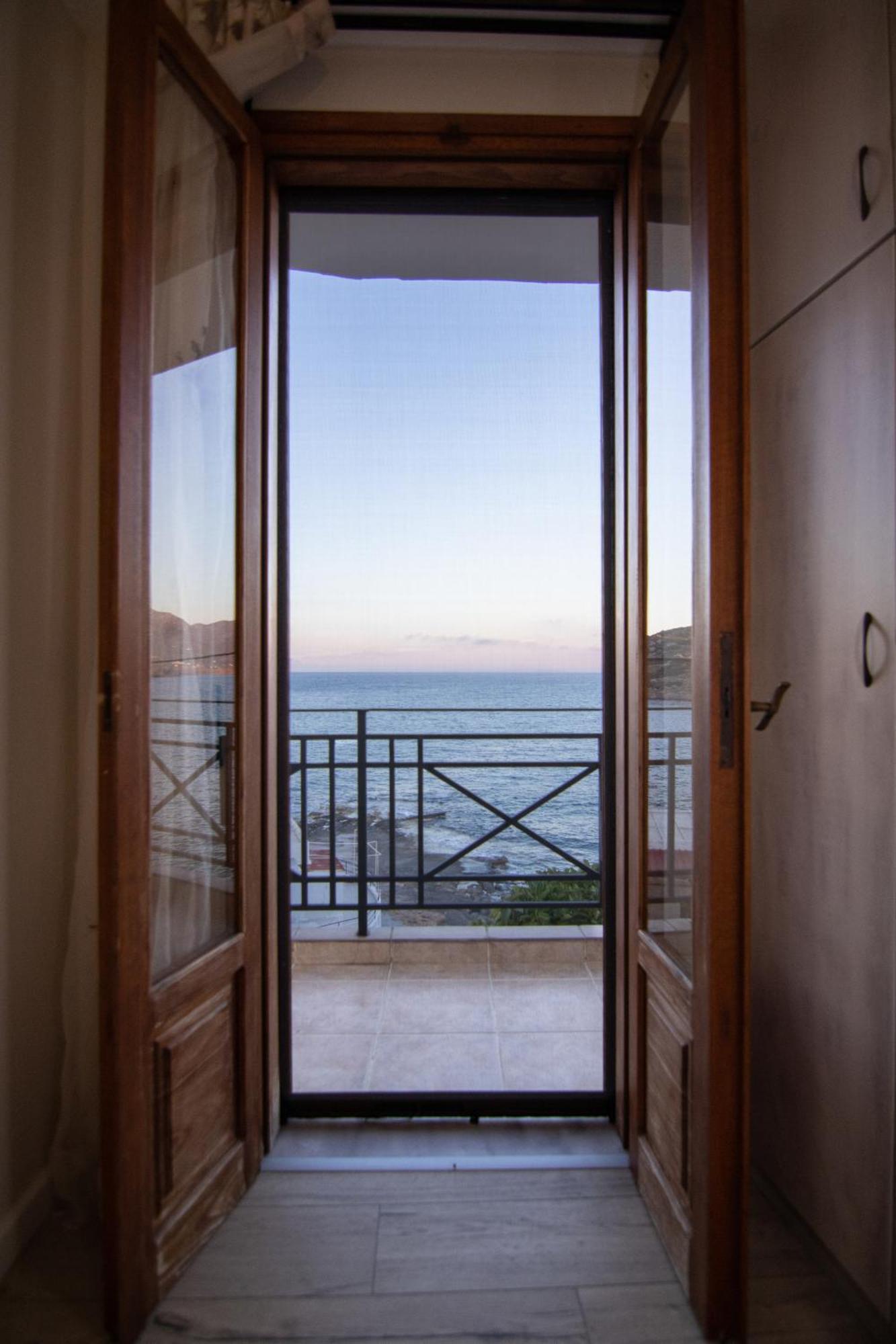 מוכלוס The Island House - Family Size Apt - Overlooking The Aegean - 3 Steps From The Beach מראה חיצוני תמונה